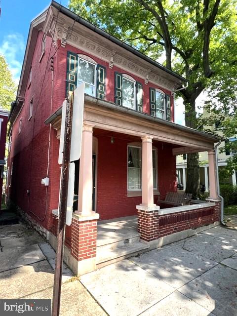 309 W High St