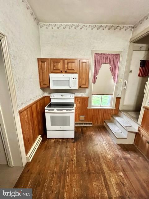 309 W High St