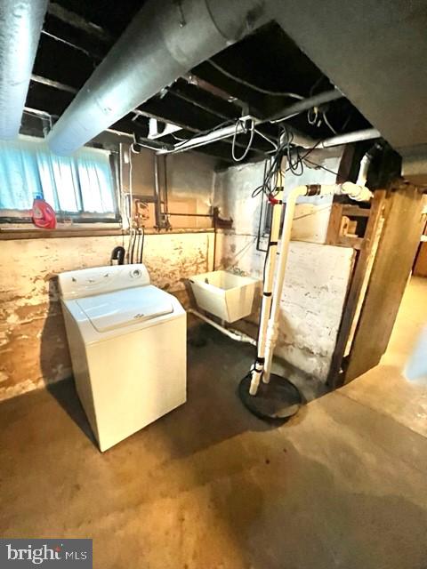 309 W High St