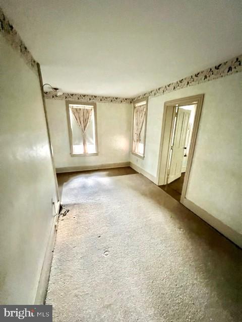 309 W High St