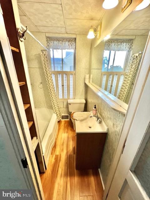 309 W High St