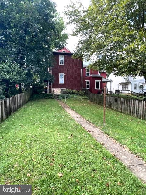 309 W High St