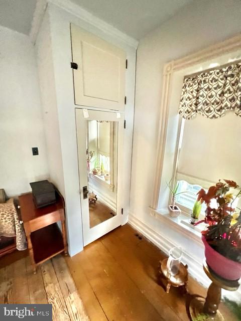 309 W High St