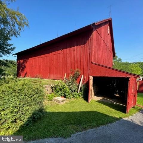 353 N Crawford Rd
