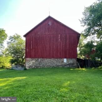 353 N Crawford Rd