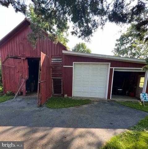 353 N Crawford Rd