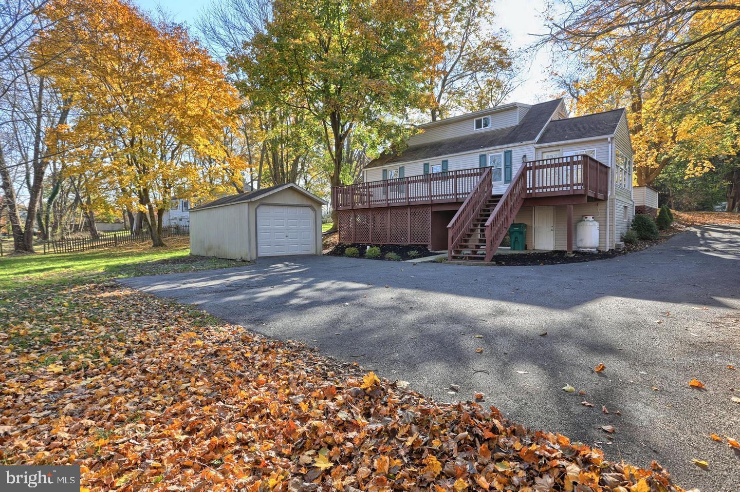 3319 Round Top Rd