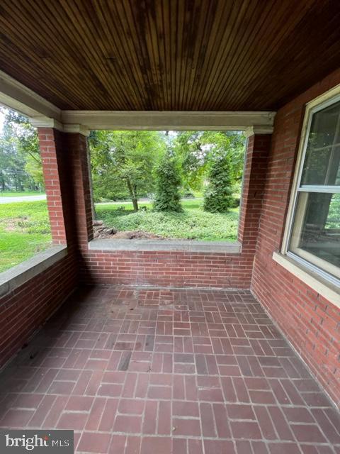 1553 New Holland Pike