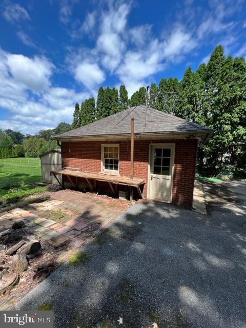 1553 New Holland Pike