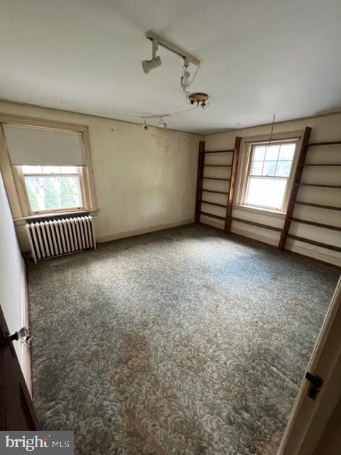 1553 New Holland Pike