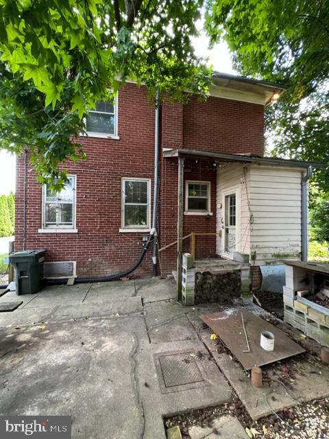 1553 New Holland Pike