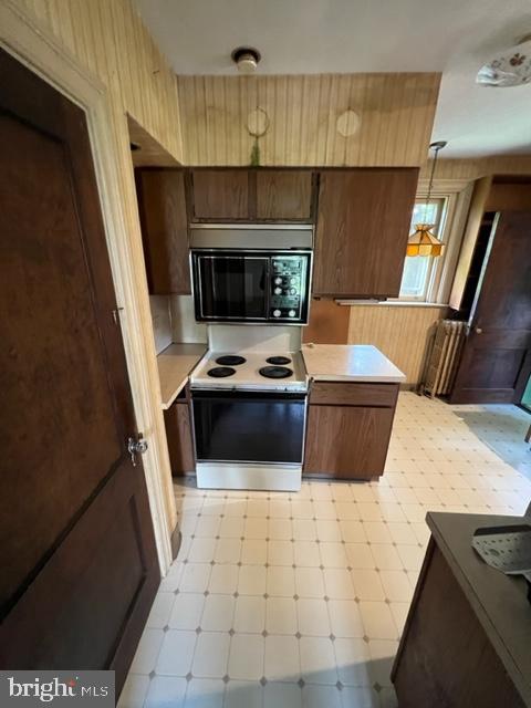 1553 New Holland Pike