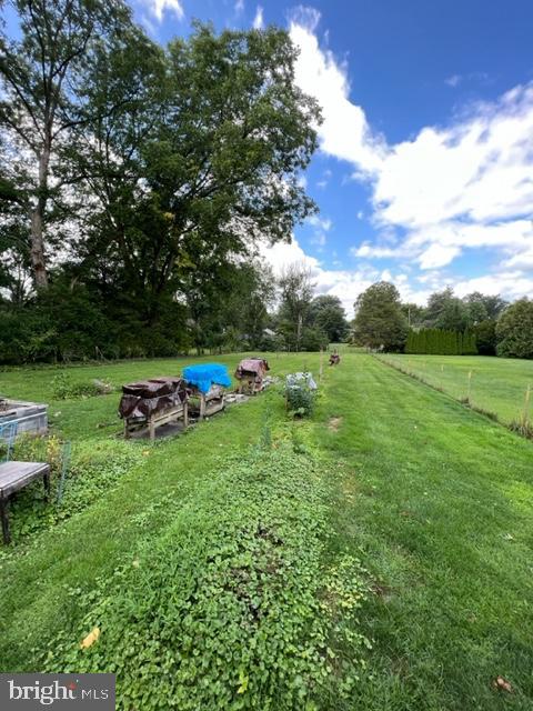 1553 New Holland Pike