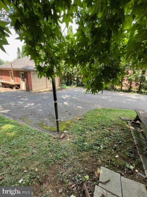 1553 New Holland Pike