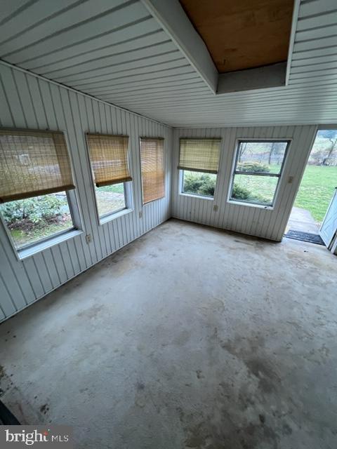 15 Diana Dr