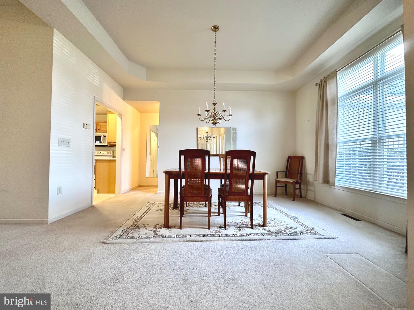 506 Waterside Cir