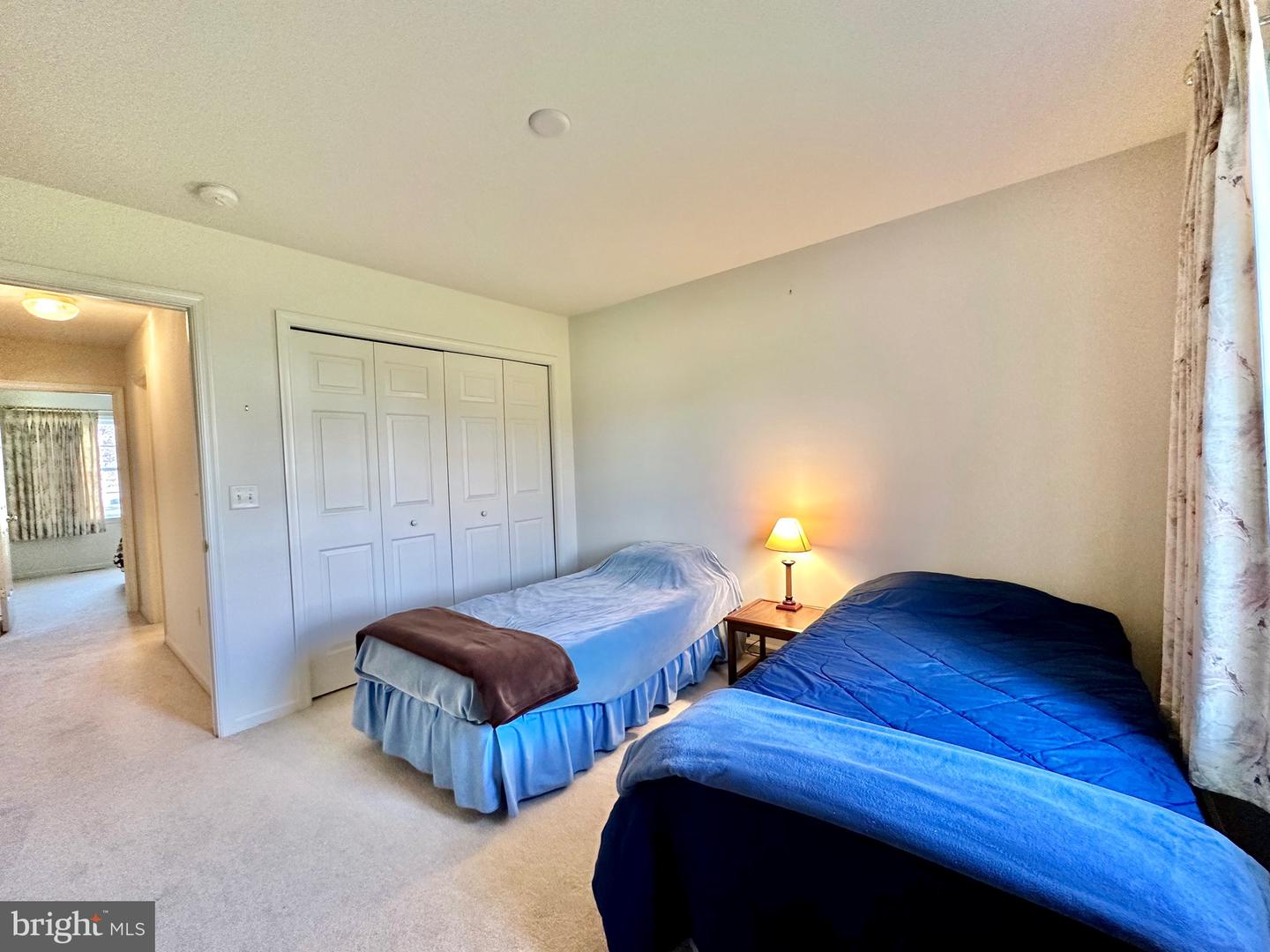 506 Waterside Cir