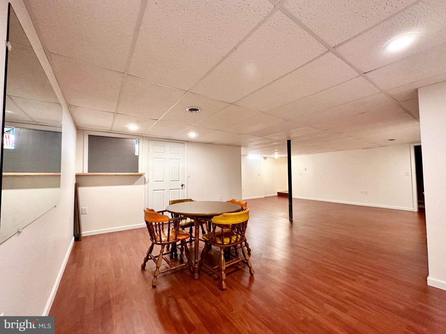 506 Waterside Cir