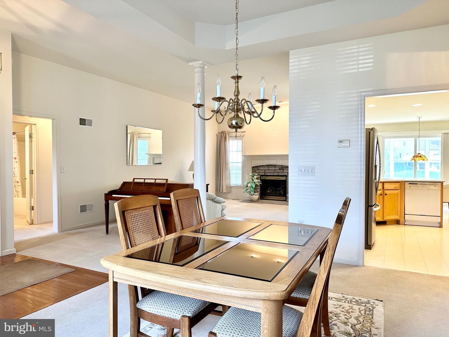 506 Waterside Cir