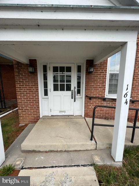 164 N 9th St