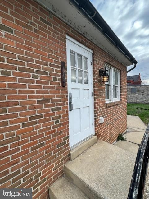 164 N 9th St