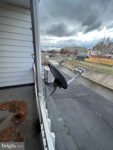 164 N 9th St