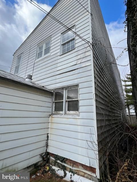 164 N 9th St