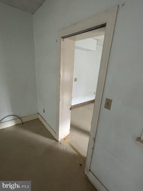 164 N 9th St