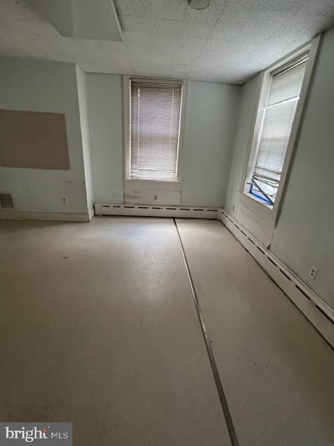164 N 9th St