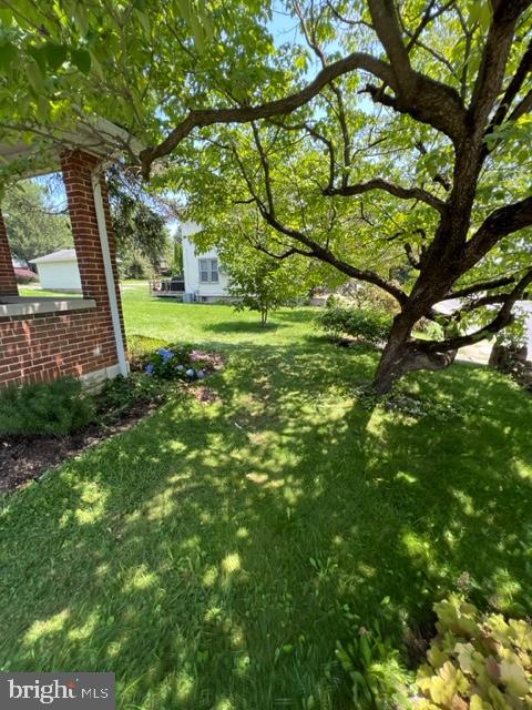 25 E Pershing Ave