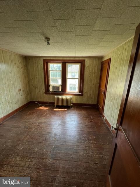 25 E Pershing Ave