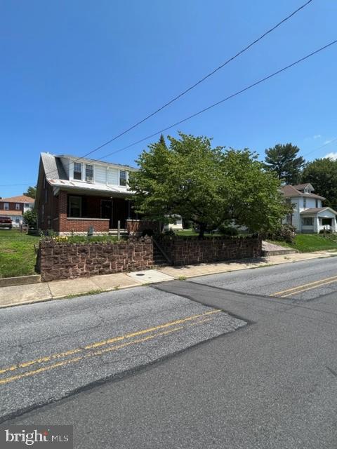 25 E Pershing Ave