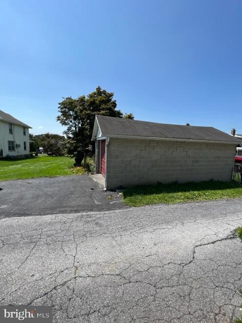 25 E Pershing Ave