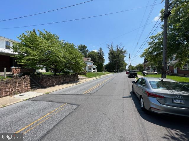25 E Pershing Ave