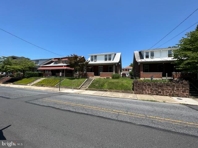 25 E Pershing Ave
