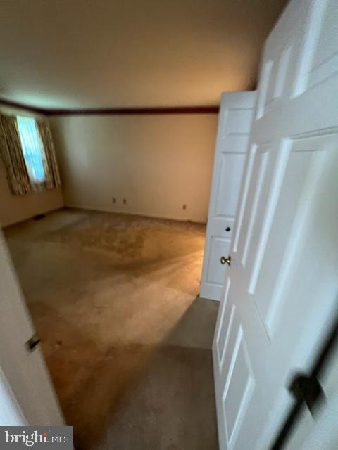 23 Woodland Est