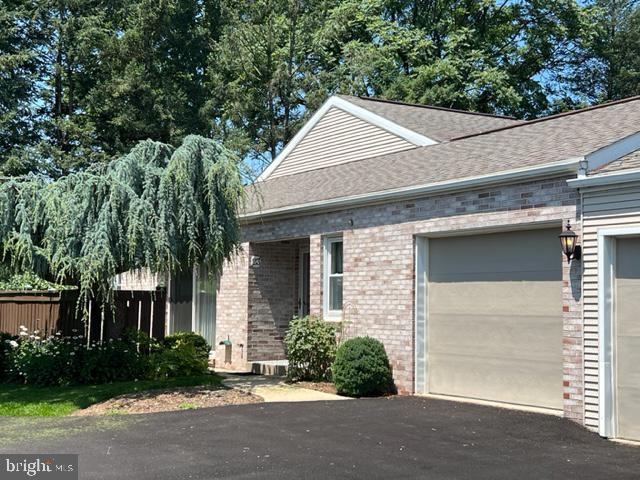 23 Woodland Est