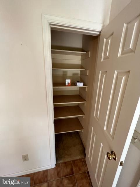 23 Woodland Est