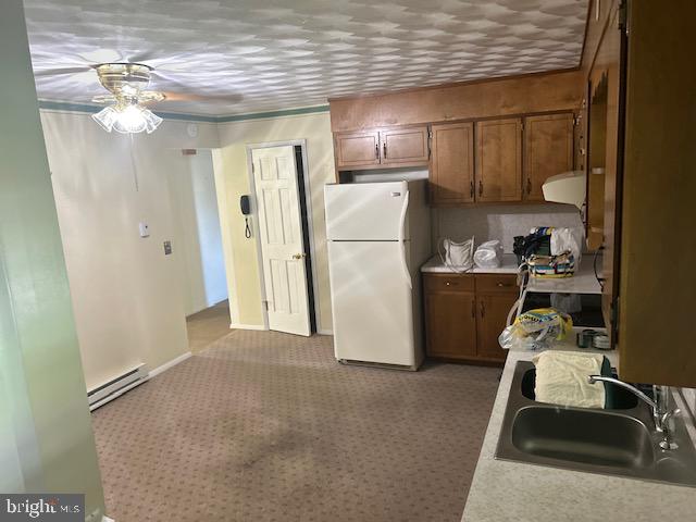 215 E Main St