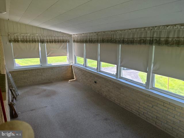215 E Main St