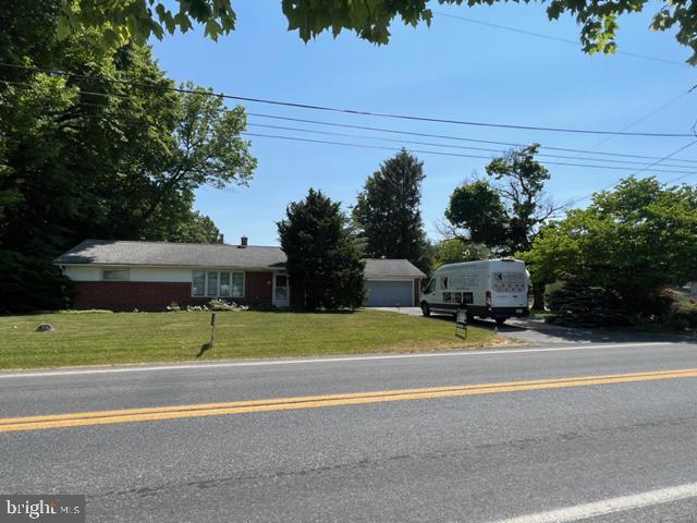 414 E Rosebud Rd
