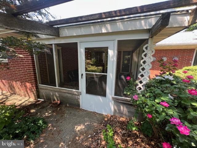 414 E Rosebud Rd