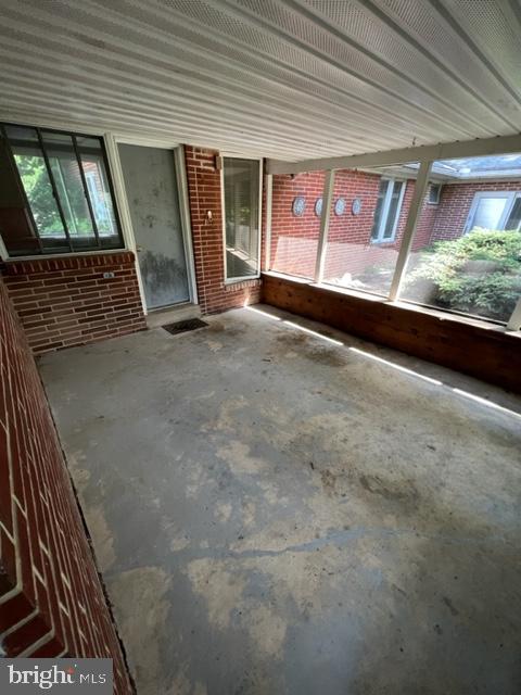 414 E Rosebud Rd