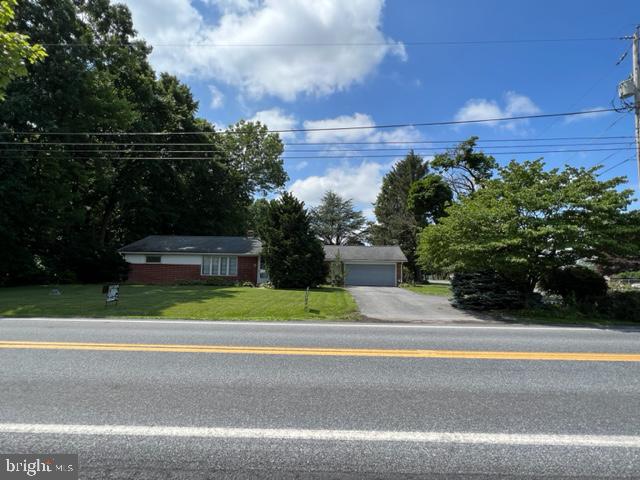 414 E Rosebud Rd