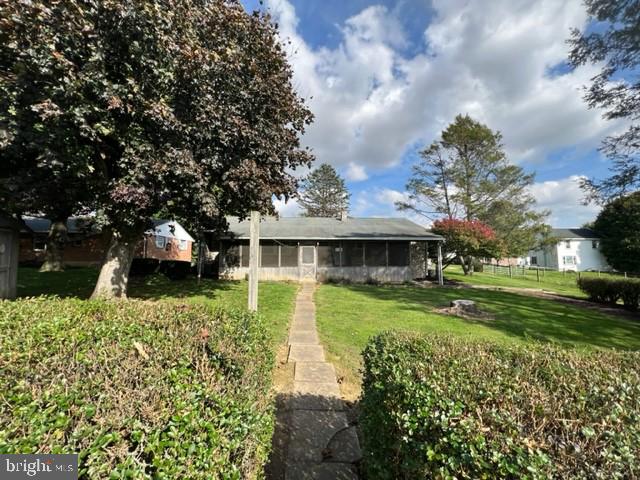 313 S Locust St