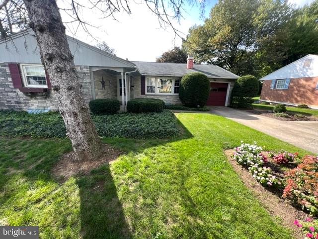 313 S Locust St