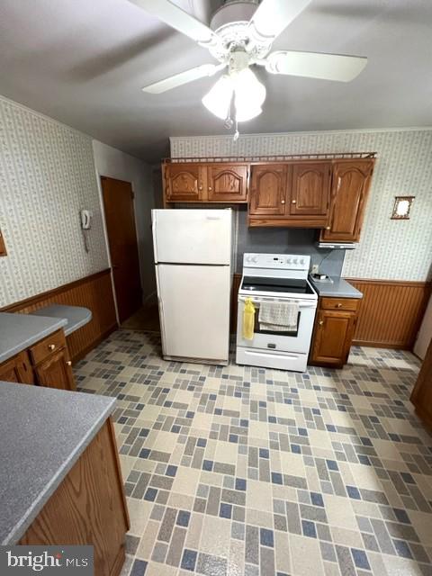 313 S Locust St