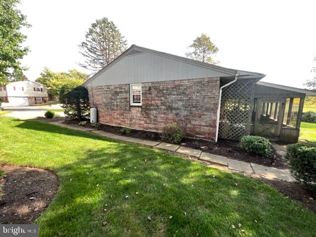 313 S Locust St