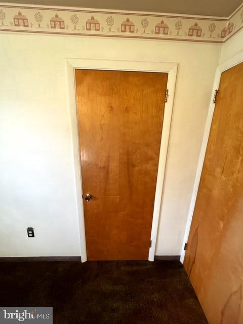 313 S Locust St