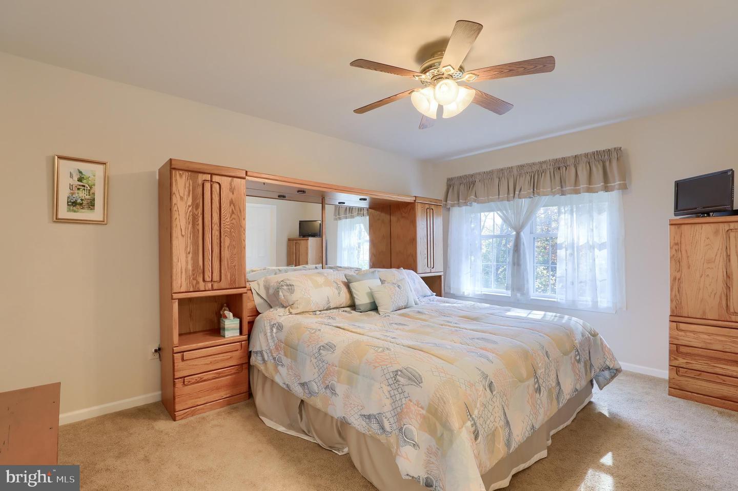 1146 Harvest Dr